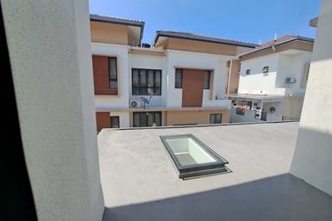 Alam Sari Bangi, Fully Renovated 2 Storey SEMI D HOUSE, Near Kajang, Putrajaya, Bangi UKM, Freehold