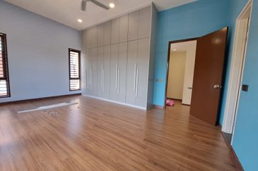 Alam Sari Bangi, Fully Renovated 2 Storey SEMI D HOUSE, Near Kajang, Putrajaya, Bangi UKM, Freehold