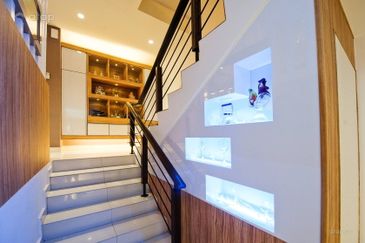 Puchong 3 Storey Superlink Villa House near Cyberjaya, Putrajaya, MEX Highway