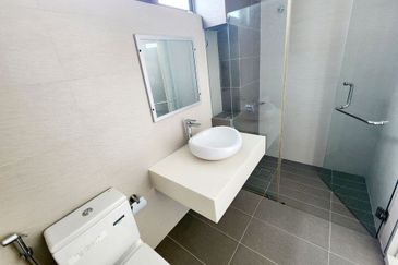 Saujana Impian Golf Resort Brymwood 2 Storey Semi D For Sale