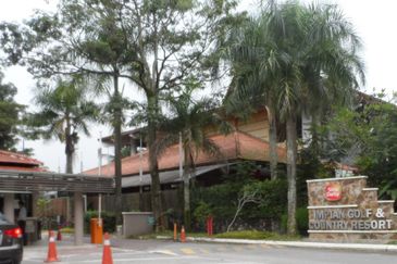 Saujana Impian Golf Resort Brymwood 2 Storey Semi D For Sale