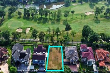 Direct Golf-course View | Saujana Impian Golf Resort Bungalow Land
