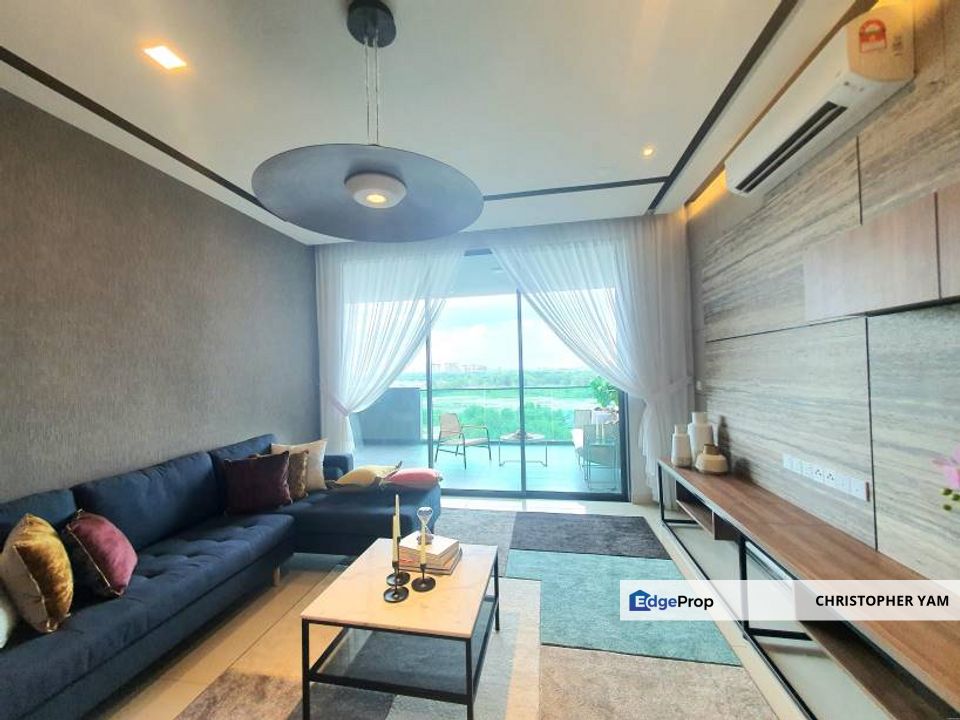 [ NICE VIEW ] Puchong 2000 sq feet Lake View Condo, 5 rooms, Selangor, Puchong