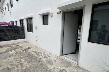 Jalan Setia Permai U13/42F