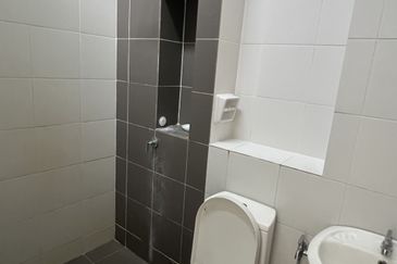 Jalan Setia Permai U13/42F