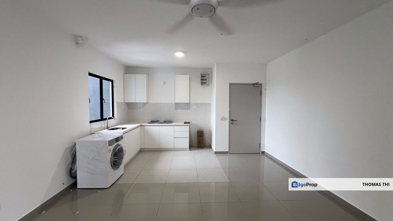 Setia Alam Huni D' Eco Ardence Service Residence Partial Furnished unit for Sale, Selangor, Setia Alam/Alam Nusantara