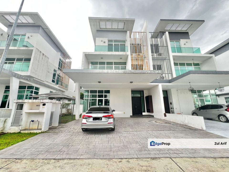 Garden Residences Cyberjaya, 3 Storey Semi D House For Sale, Good Condition, Selangor, Cyberjaya