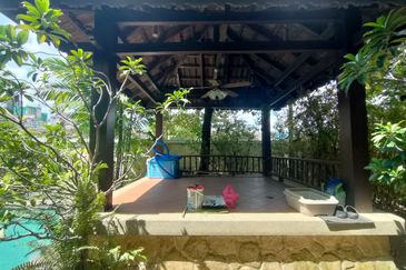 Changkat Kiara Surya