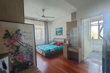 Changkat Kiara Surya