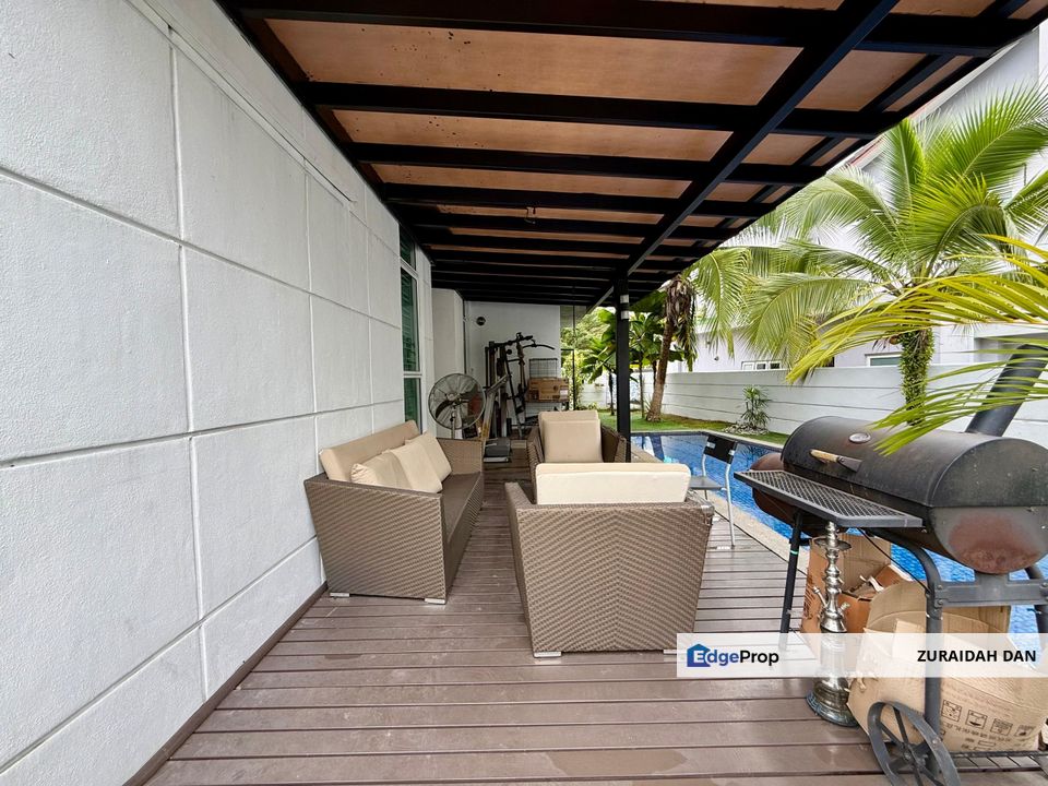 PRIVATE POOL! 2.5 Storey Bungalow Avenue 6, Bandar Tun Hussein Onn, Cheras, Selangor, Cheras