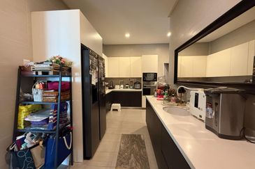 Bandar Tun Hussein Onn