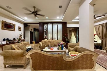 Bandar Tun Hussein Onn