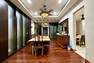 Bandar Tun Hussein Onn