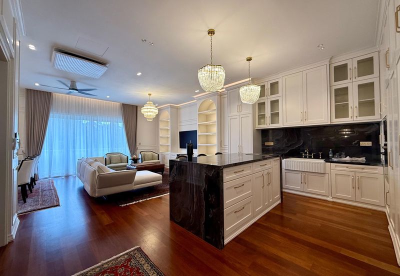 BEAUTIFUL ID! FULLY FURNISHED! Lower Unit Duplex Townhouse @ Serene Mont Kiara, KL