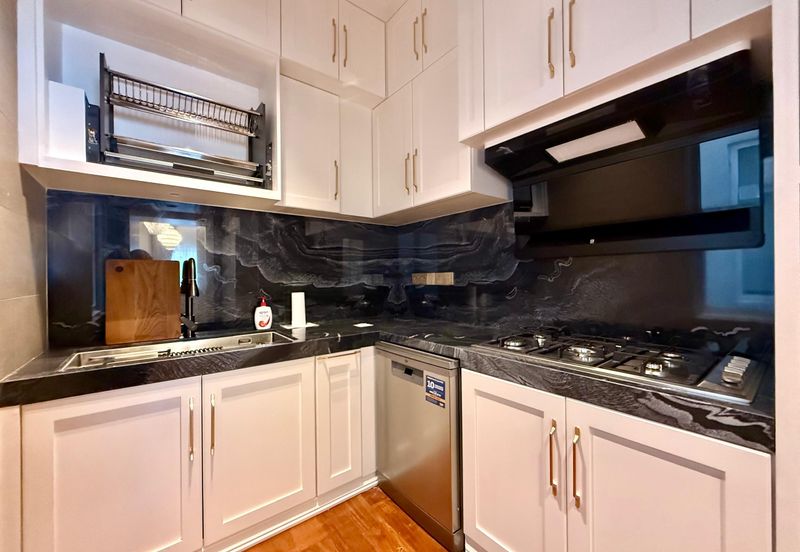 BEAUTIFUL ID! FULLY FURNISHED! Lower Unit Duplex Townhouse @ Serene Mont Kiara, KL