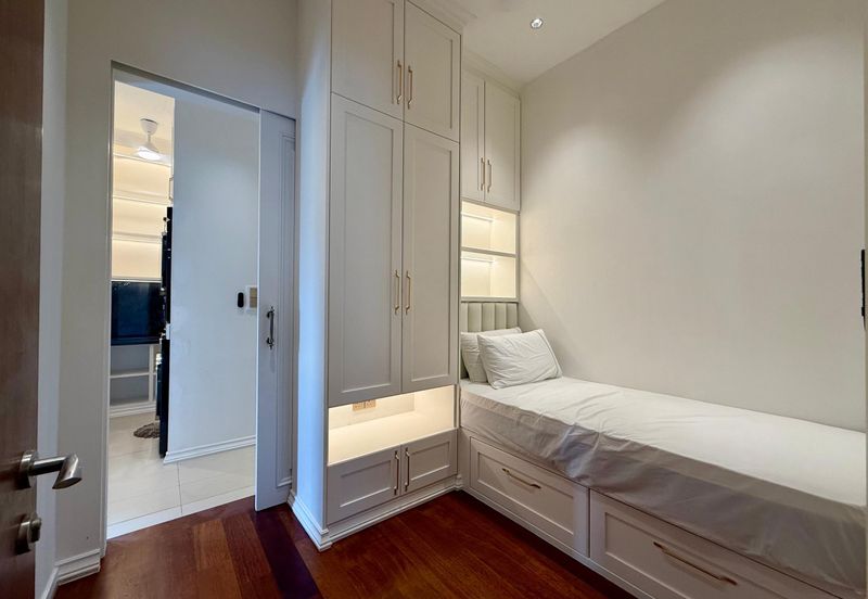 BEAUTIFUL ID! FULLY FURNISHED! Lower Unit Duplex Townhouse @ Serene Mont Kiara, KL