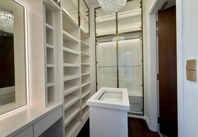 BEAUTIFUL ID! FULLY FURNISHED! Lower Unit Duplex Townhouse @ Serene Mont Kiara, KL