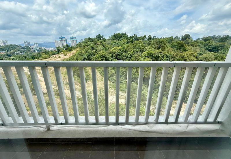 BEAUTIFUL ID! FULLY FURNISHED! Lower Unit Duplex Townhouse @ Serene Mont Kiara, KL