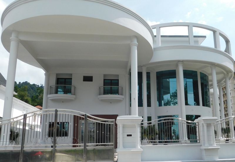 Jalan Bukit Antarabangsa 