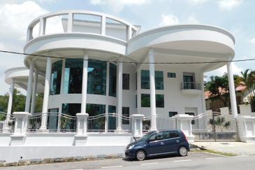 Jalan Bukit Antarabangsa 