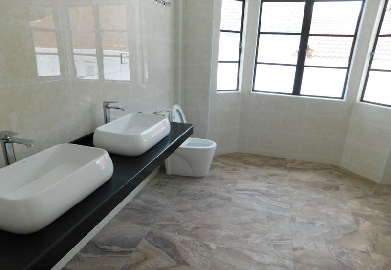 Jalan Bukit Antarabangsa 