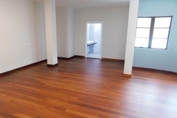 Jalan Bukit Antarabangsa 