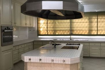 Jalan Lingkungan U Thant 