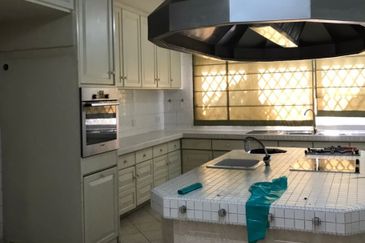 Jalan Lingkungan U Thant 