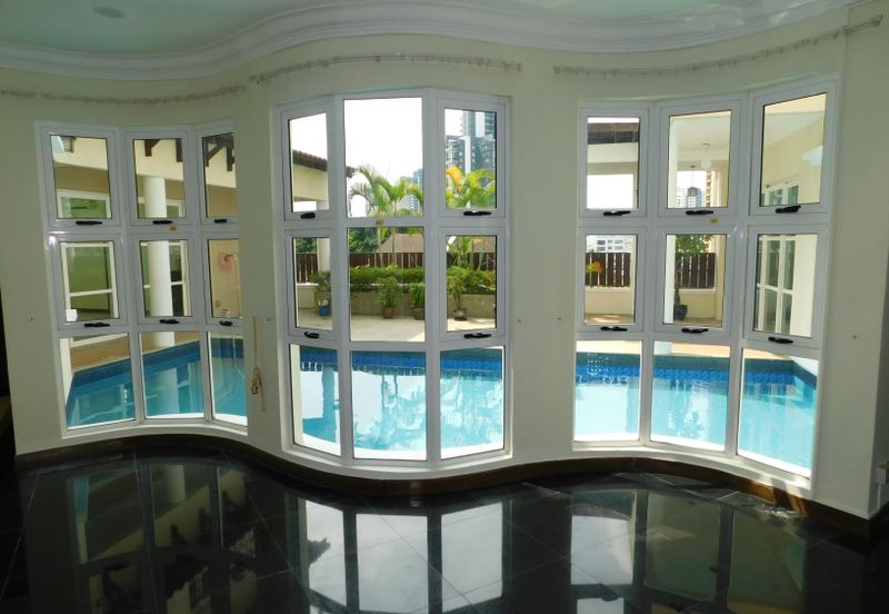 Kiara Peak (Puncak Kiara)