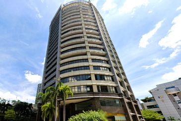 8 First Avenue, Bandar Utama, Close to MRT Station
