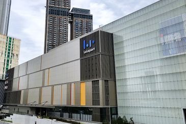 Menara EcoWorld (The Stride Strata Office @ BBCC)