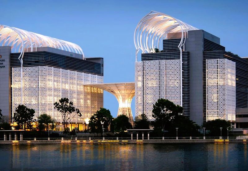 Kompleks Islam Putrajaya, F&B Space