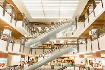 The Capitol, Bandar Utama, link to train sttaion