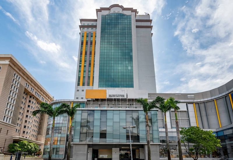 THE SUMMIT SUBANG USJ 1