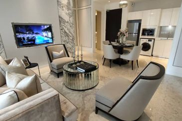 Pavilion Ceylon Hill