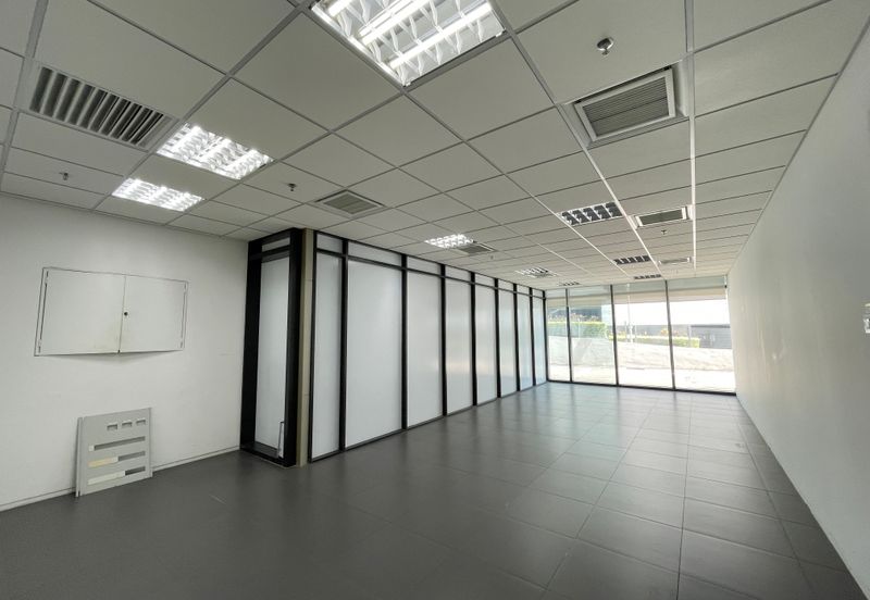 Menara TSR - PJ Mutiara Damansara Ground Floor Decorated Showroom/Office