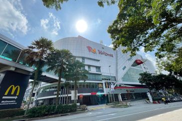 Menara UAC - PJ Mutiara Damansara Prime Retail Showroom Shop