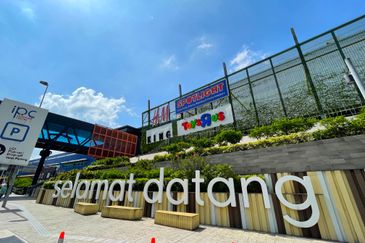 Menara UAC - PJ Mutiara Damansara Prime Retail Showroom Shop