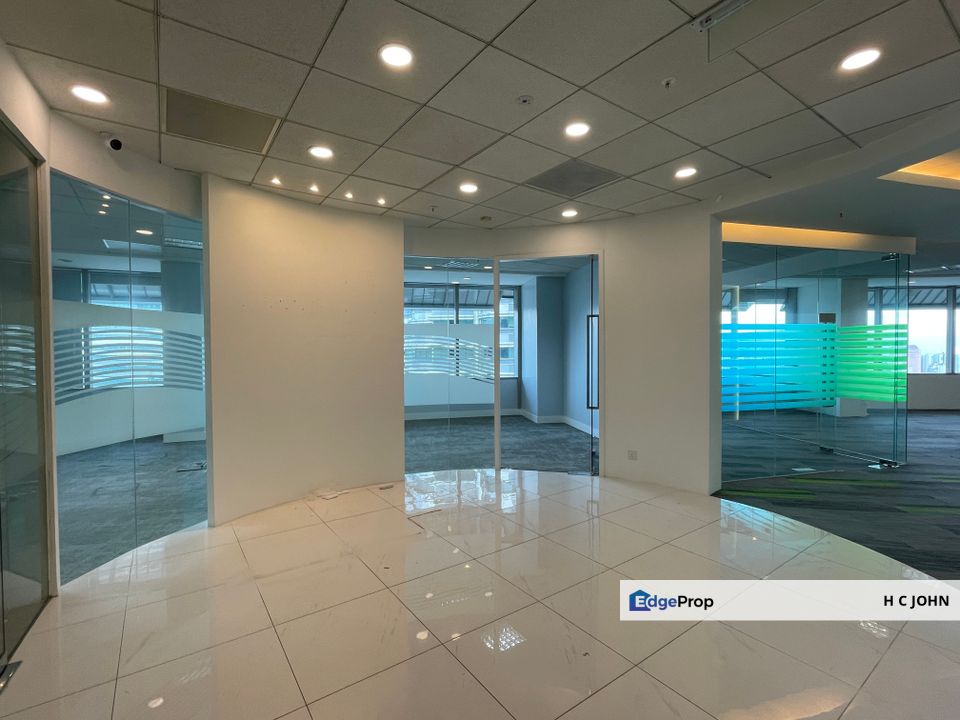 Maxis Tower KLCC Premier Fitted Offices, Kuala Lumpur, KLCC