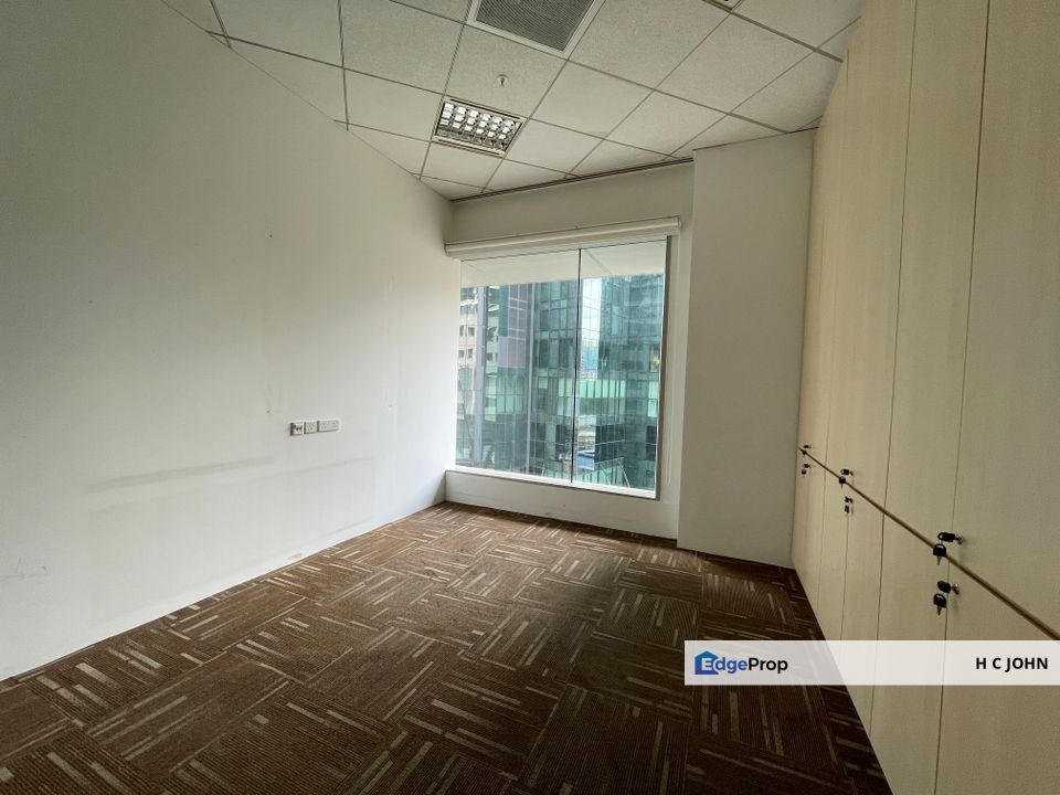 Maxis Tower KLCC Premier Fitted Offices To Let, Kuala Lumpur, KLCC