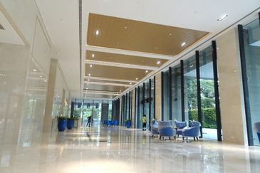 Plaza Conlay, Jalan Conlay