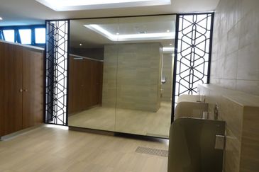 Plaza Conlay, Jalan Conlay