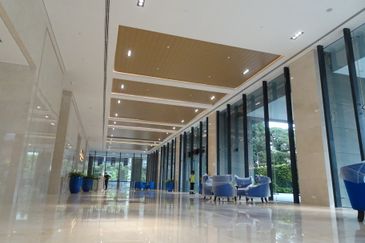 Plaza Conlay, Jalan Conlay