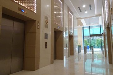 Plaza Conlay, Jalan Conlay