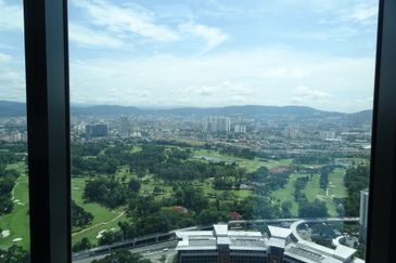 Plaza Conlay, Jalan Conlay