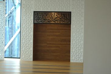 Plaza Conlay, Jalan Conlay