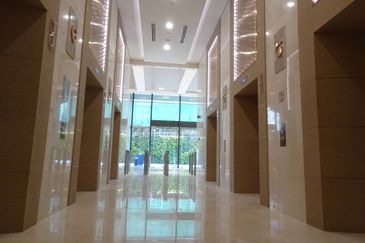 Plaza Conlay, Jalan Conlay