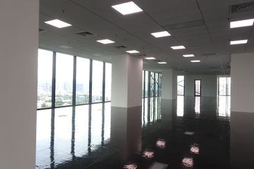 Plaza Conlay, Jalan Conlay