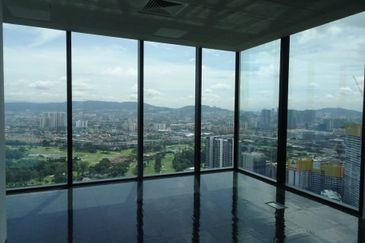 Plaza Conlay, Jalan Conlay