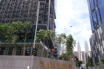 Plaza Conlay, Jalan Conlay
